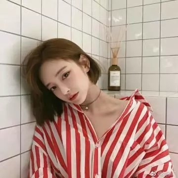 碧窗艳尸